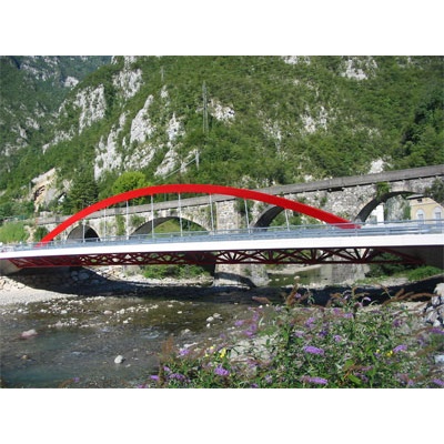 Ponte in zona industriale